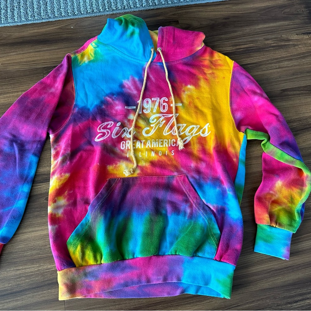 six flags great american sweater